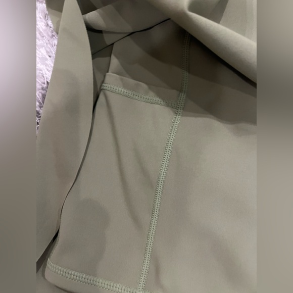 NWT Halara skort. Size large. Super soft and comfy! - Picture 8 of 8